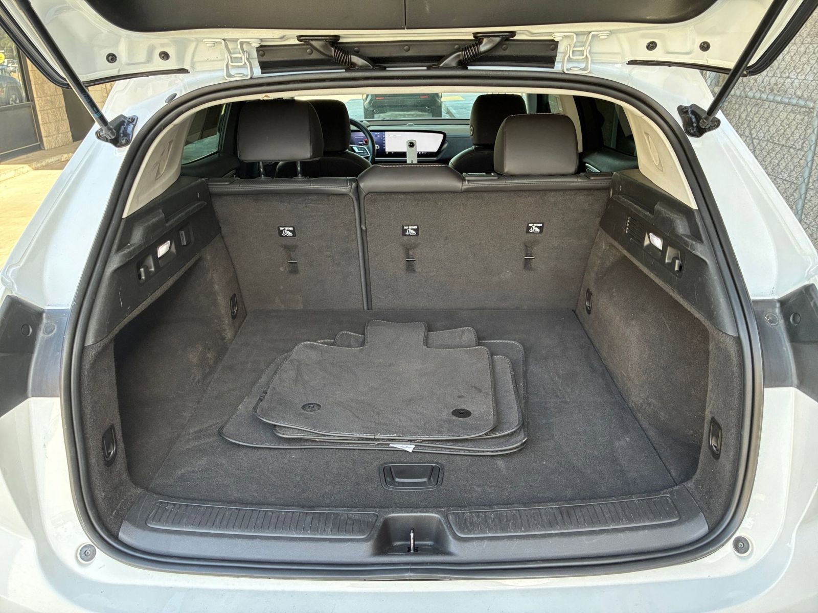 Used 2024 Buick Envision Sport Touring image 32