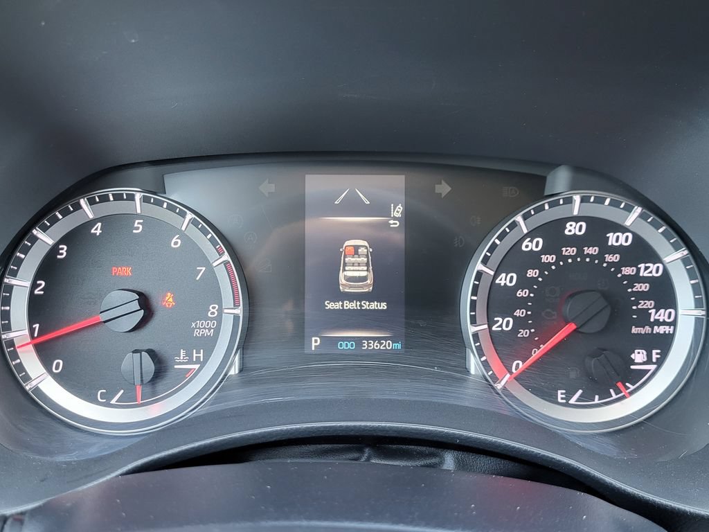 Used 2021 Toyota Highlander LE AWD/4WD image 7