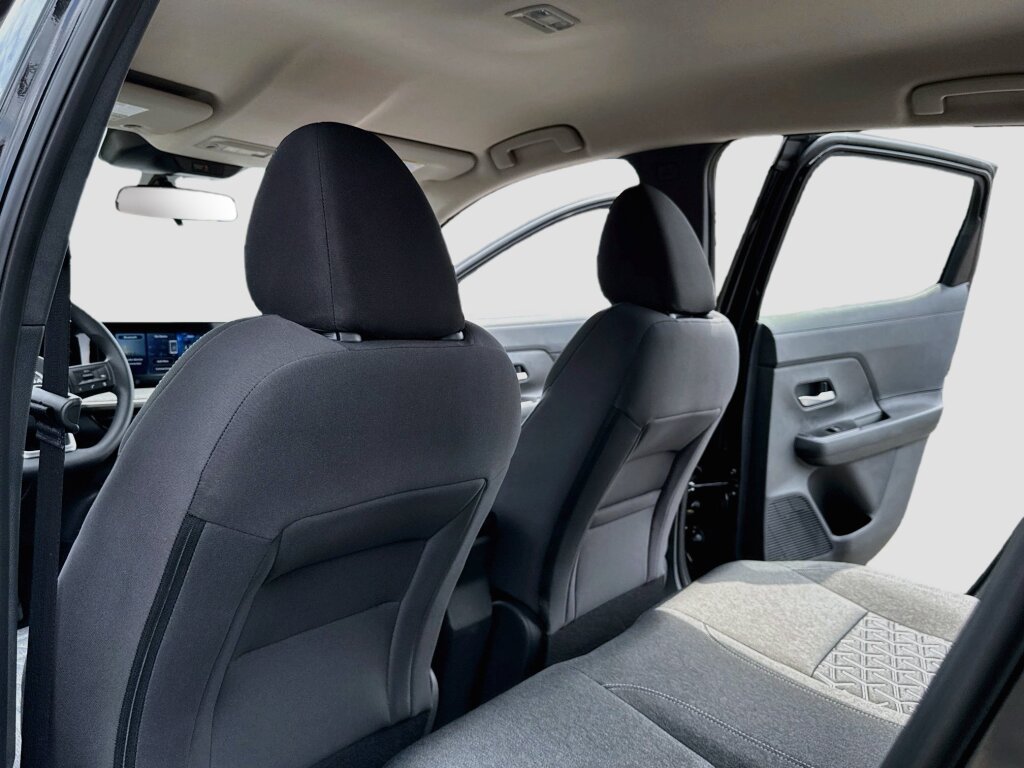 New 2026 Nissan Kicks SV w/ Cold Weather Package AWD/4WD image 6