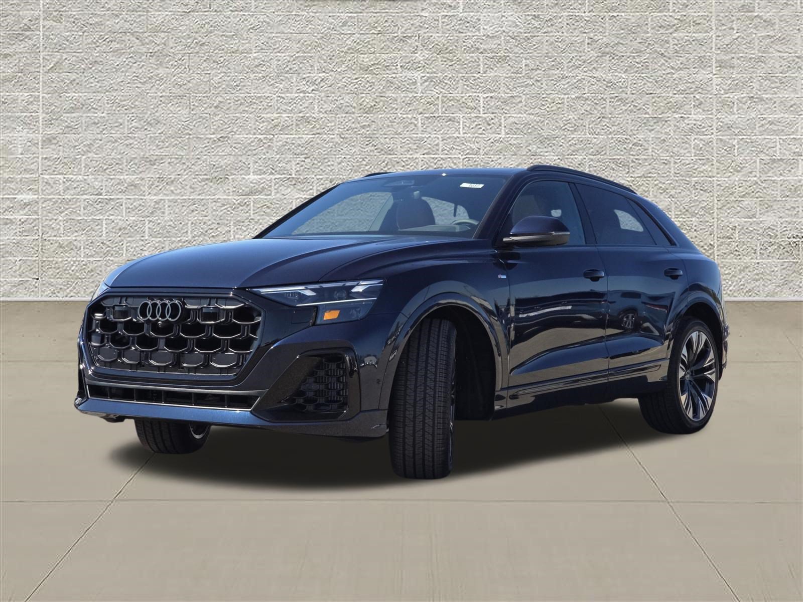 New 2027 Audi Q8 Premium Plus AWD/4WD image 3