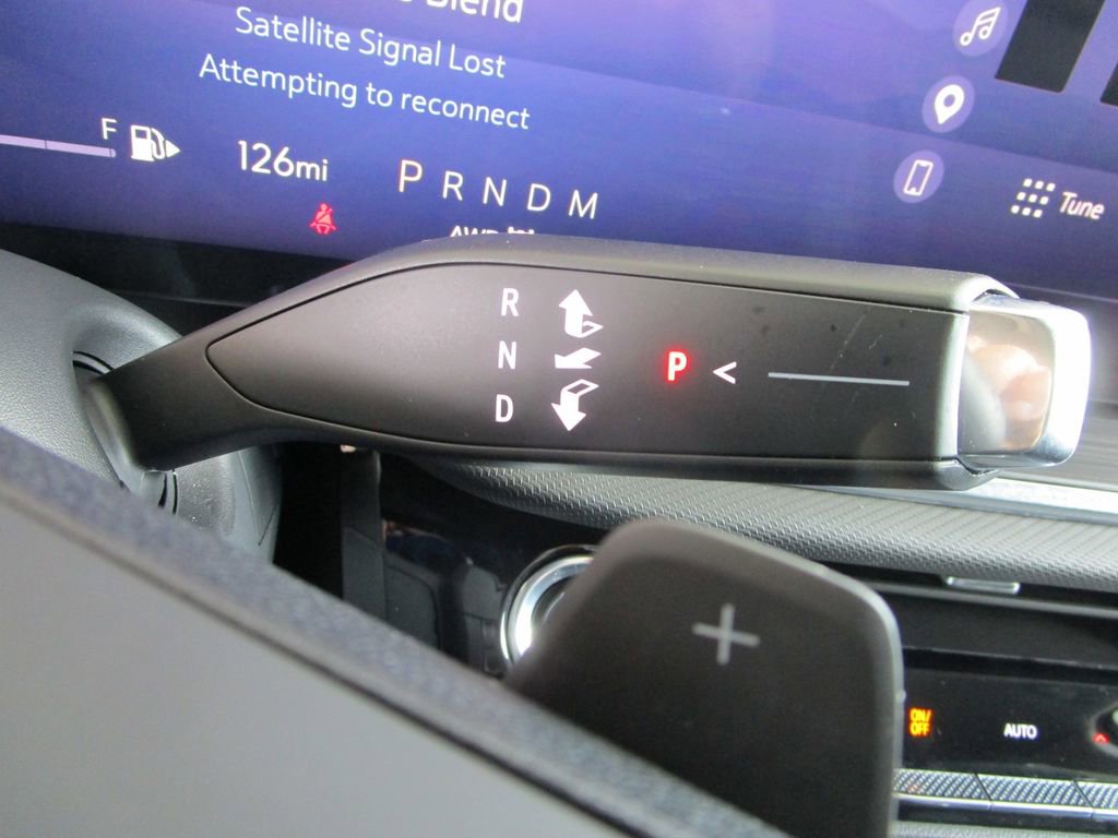 Used 2025 Buick Envision Preferred AWD/4WD image 30
