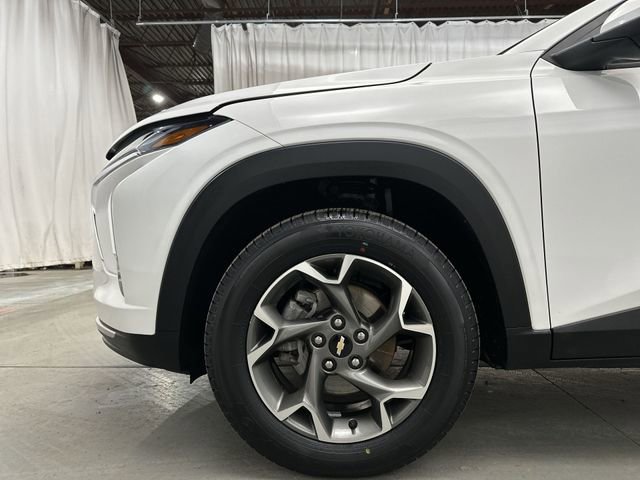 Used 2024 Chevrolet Trax LT FWD image 21