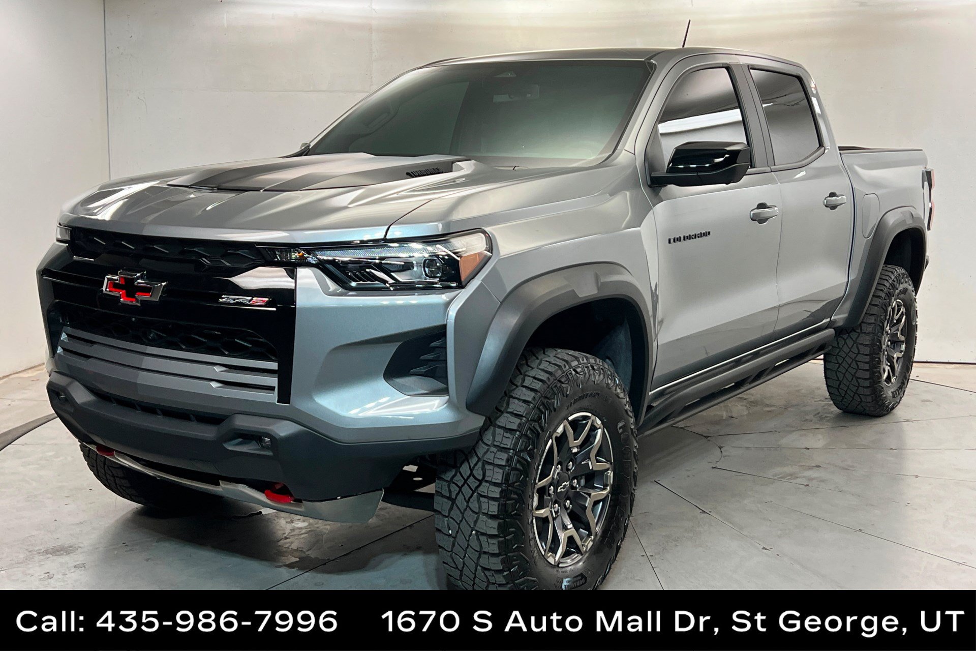 Used 2026 Chevrolet Colorado ZR2 w/ Technology Package AWD/4WD image 1
