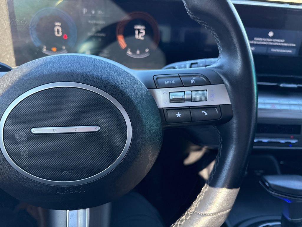 Used 2024 Hyundai Kona SEL image 24