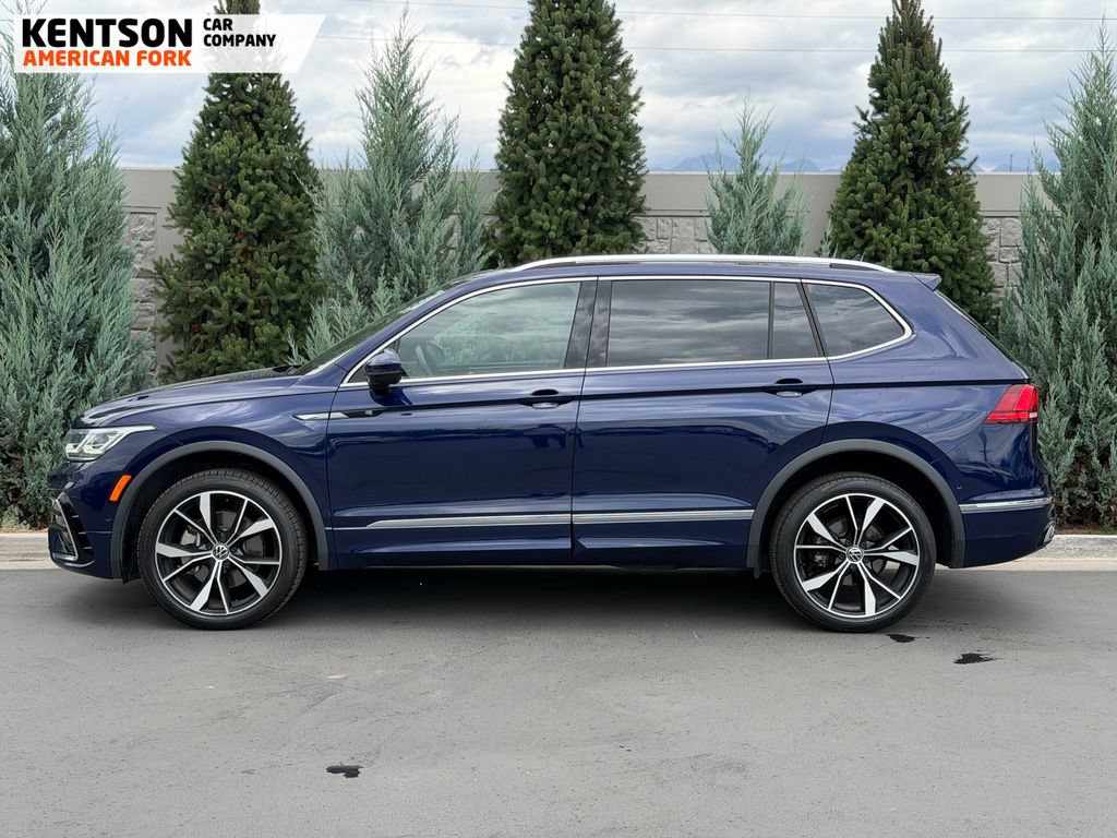 Used 2022 Volkswagen Tiguan SEL R-Line AWD/4WD image 3