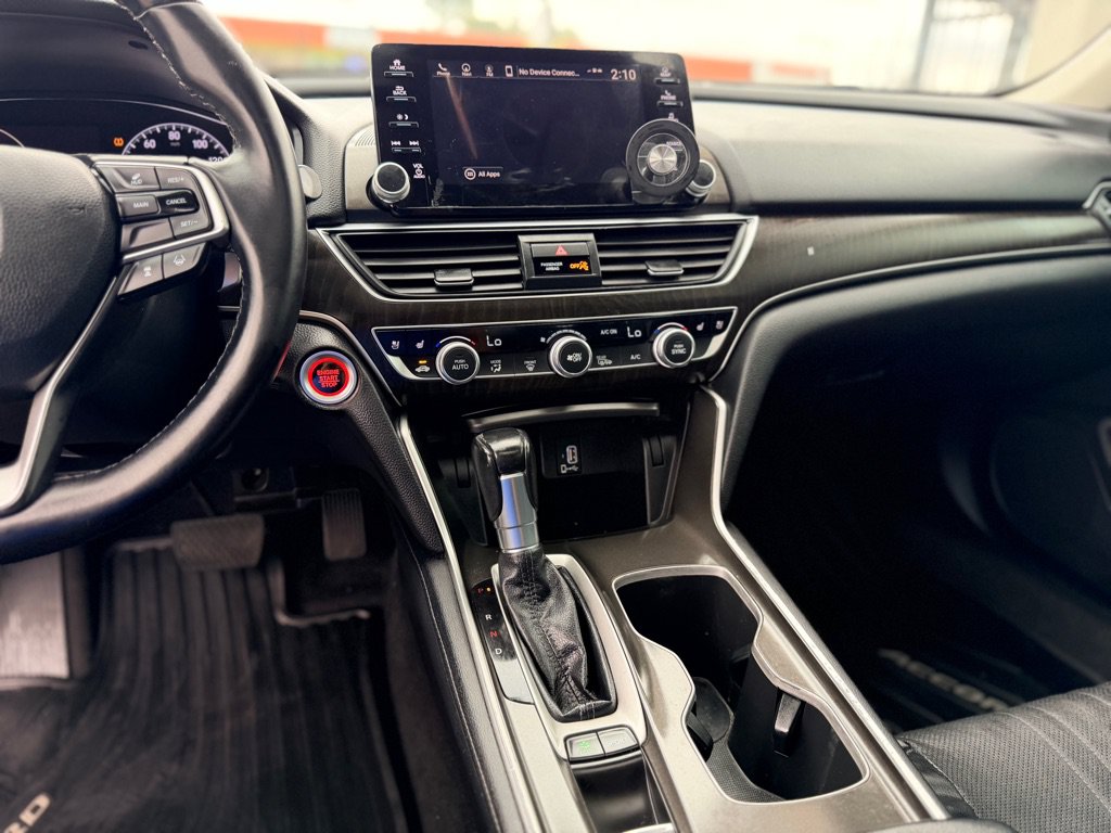 Used 2018 Honda Accord Touring image 26