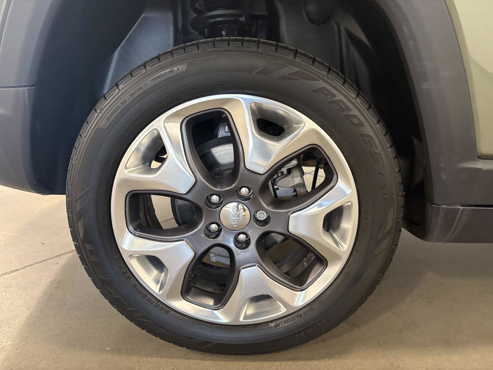 Used 2020 Jeep Compass Limited w/ Safety & Security Group AWD/4WD image 50