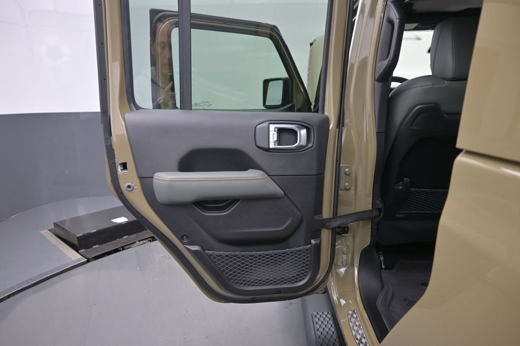 New 2026 Jeep Gladiator Mojave w/ Safety Group AWD/4WD image 14
