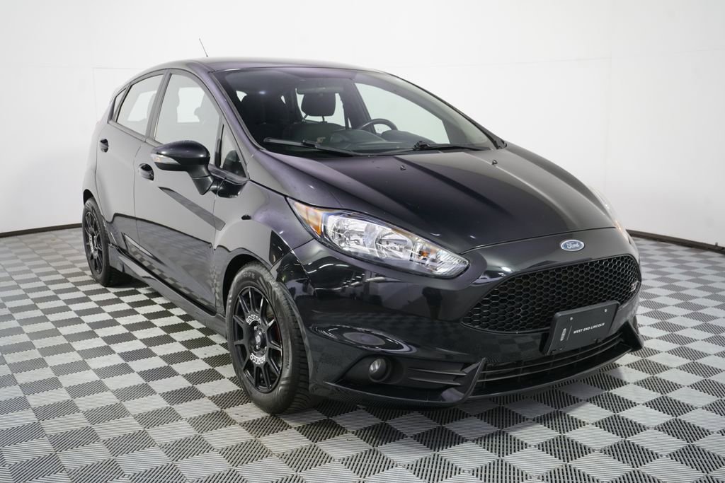 Used 2019 Ford Fiesta ST FWD image 9