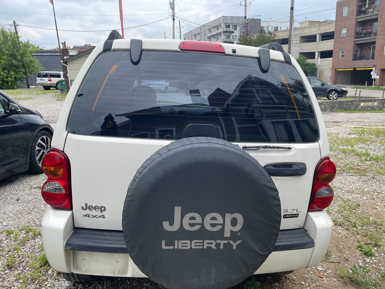 Used 2004 Jeep Liberty Limited AWD/4WD image 8