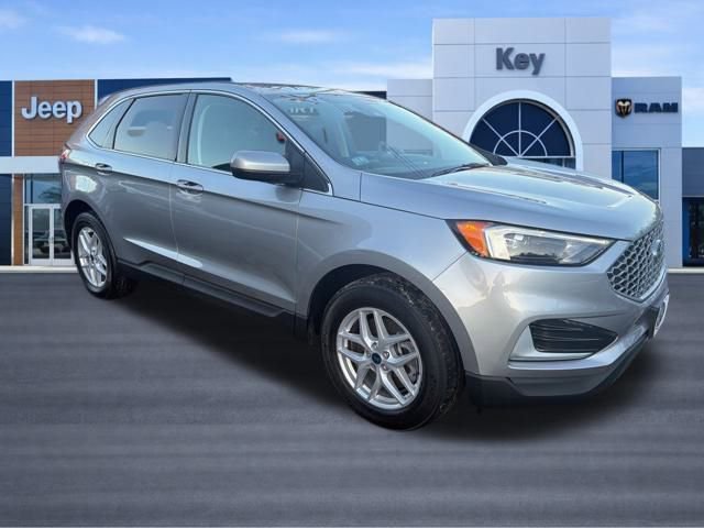 Used 2023 Ford Edge SEL image 2