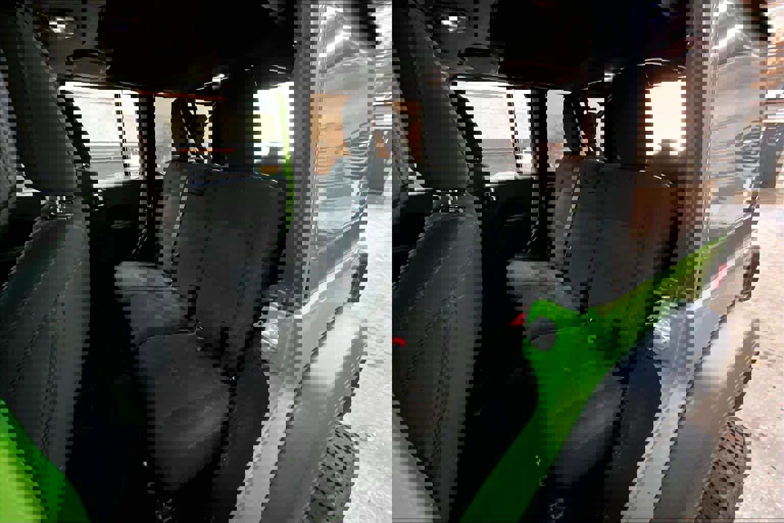 Used 2018 Jeep Wrangler Unlimited Sport image 28