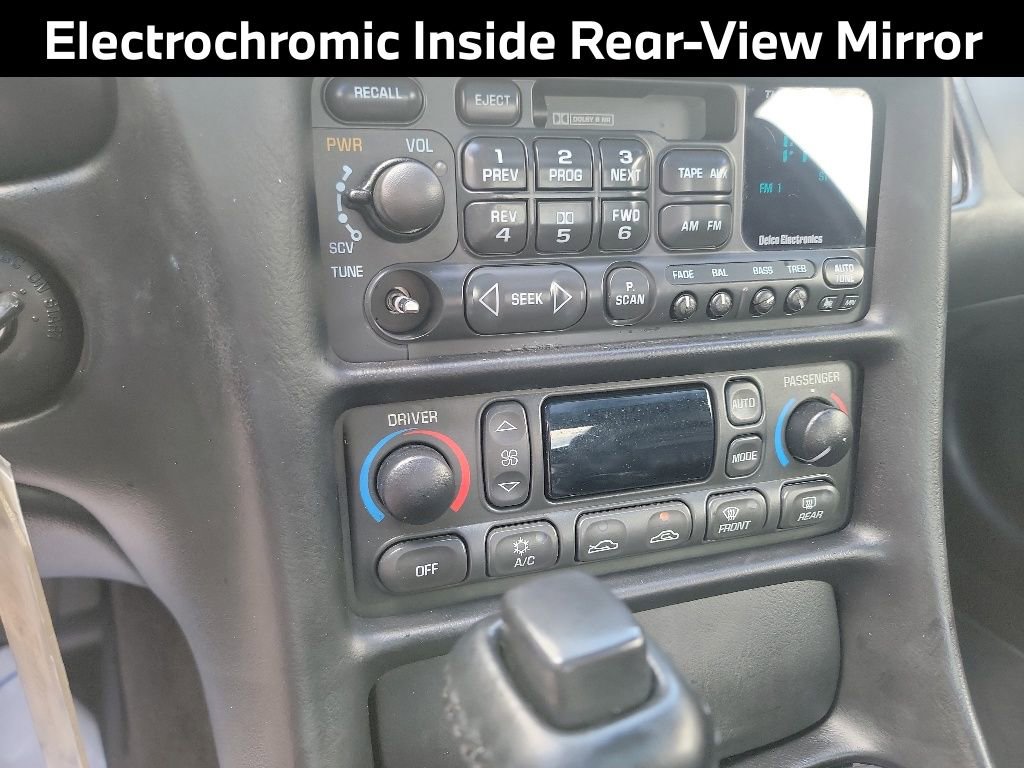 Used 2004 Chevrolet Corvette Coupe w/ Roof Package RWD image 14