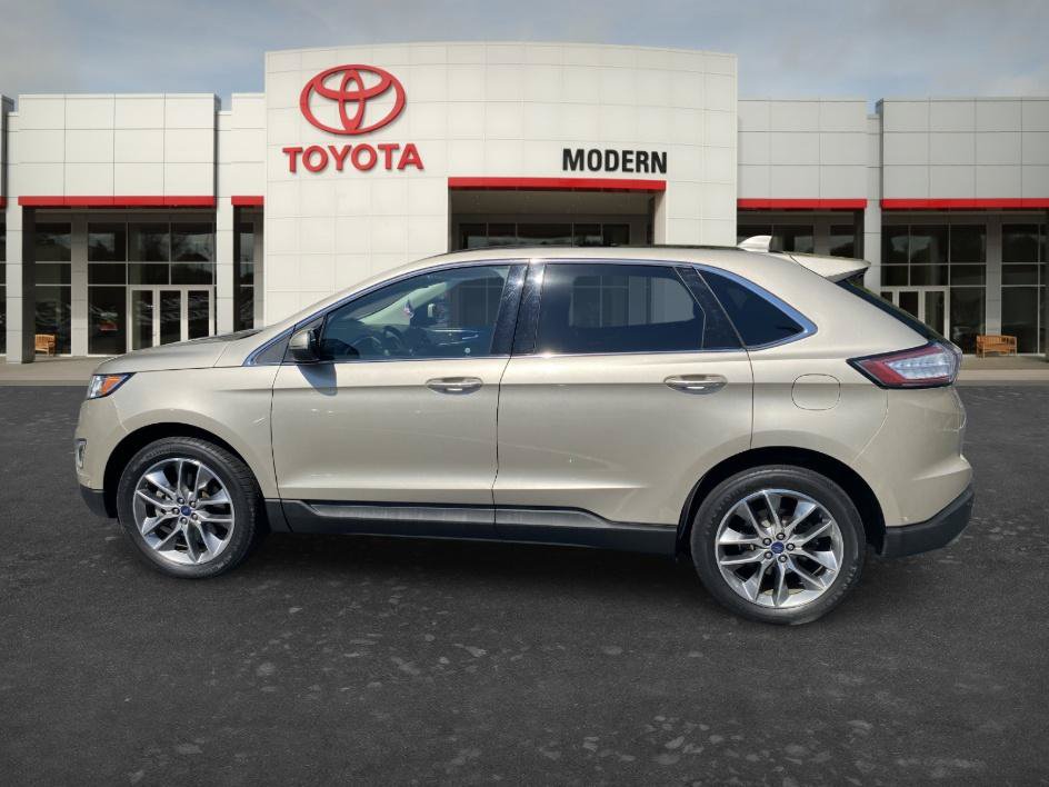 Used 2018 Ford Edge Titanium w/ Equipment Group 302A AWD/4WD image 16