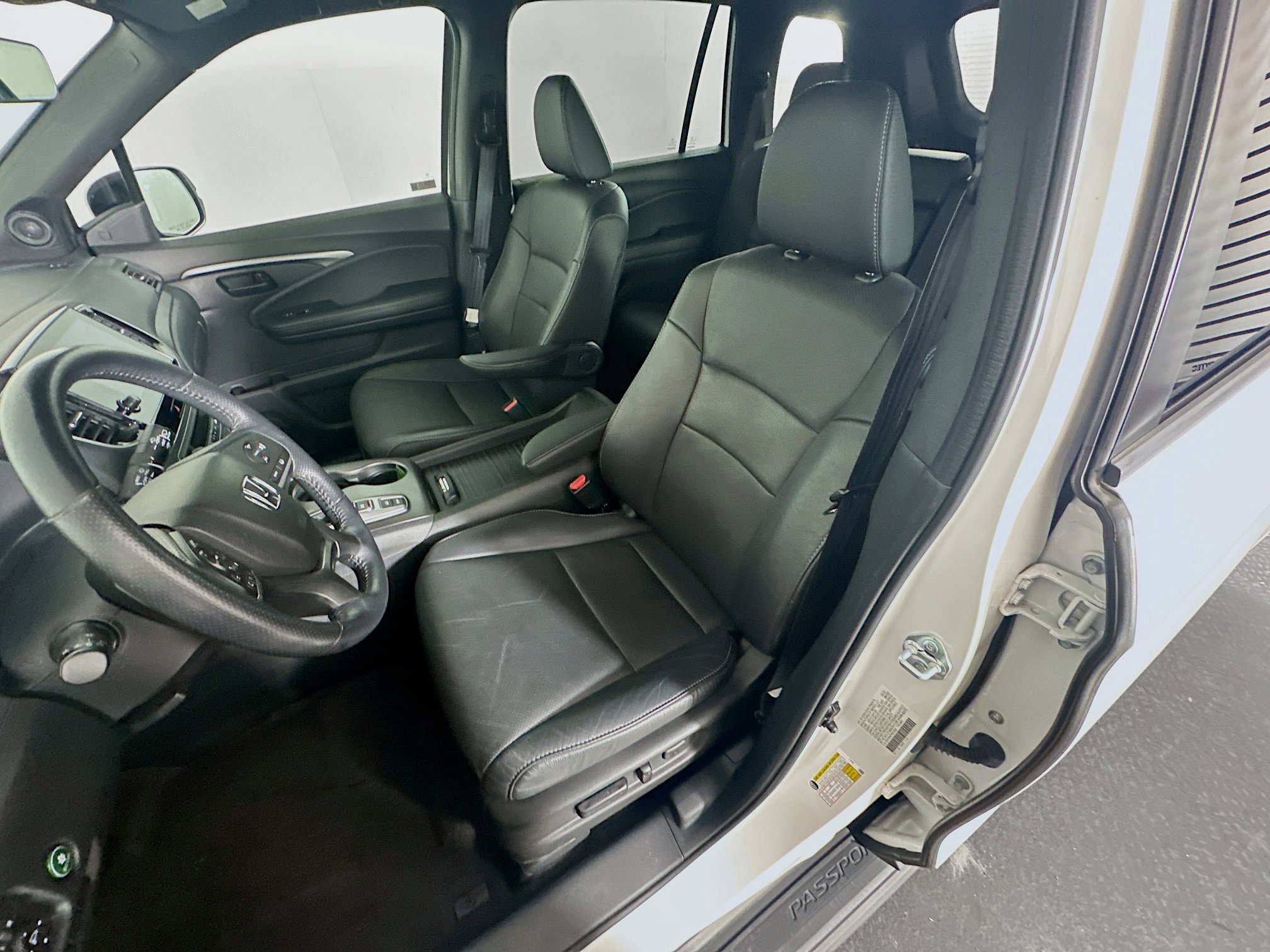 Used 2023 Honda Passport EX-L image 13