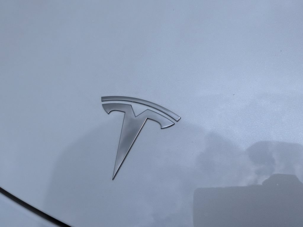 Used 2022 Tesla Model Y Performance AWD/4WD image 31