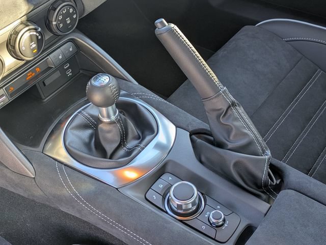 New 2026 MAZDA MX-5 Miata RF Club RWD image 21