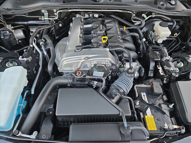 Used 2022 MAZDA MX-5 Miata Sport RWD image 19
