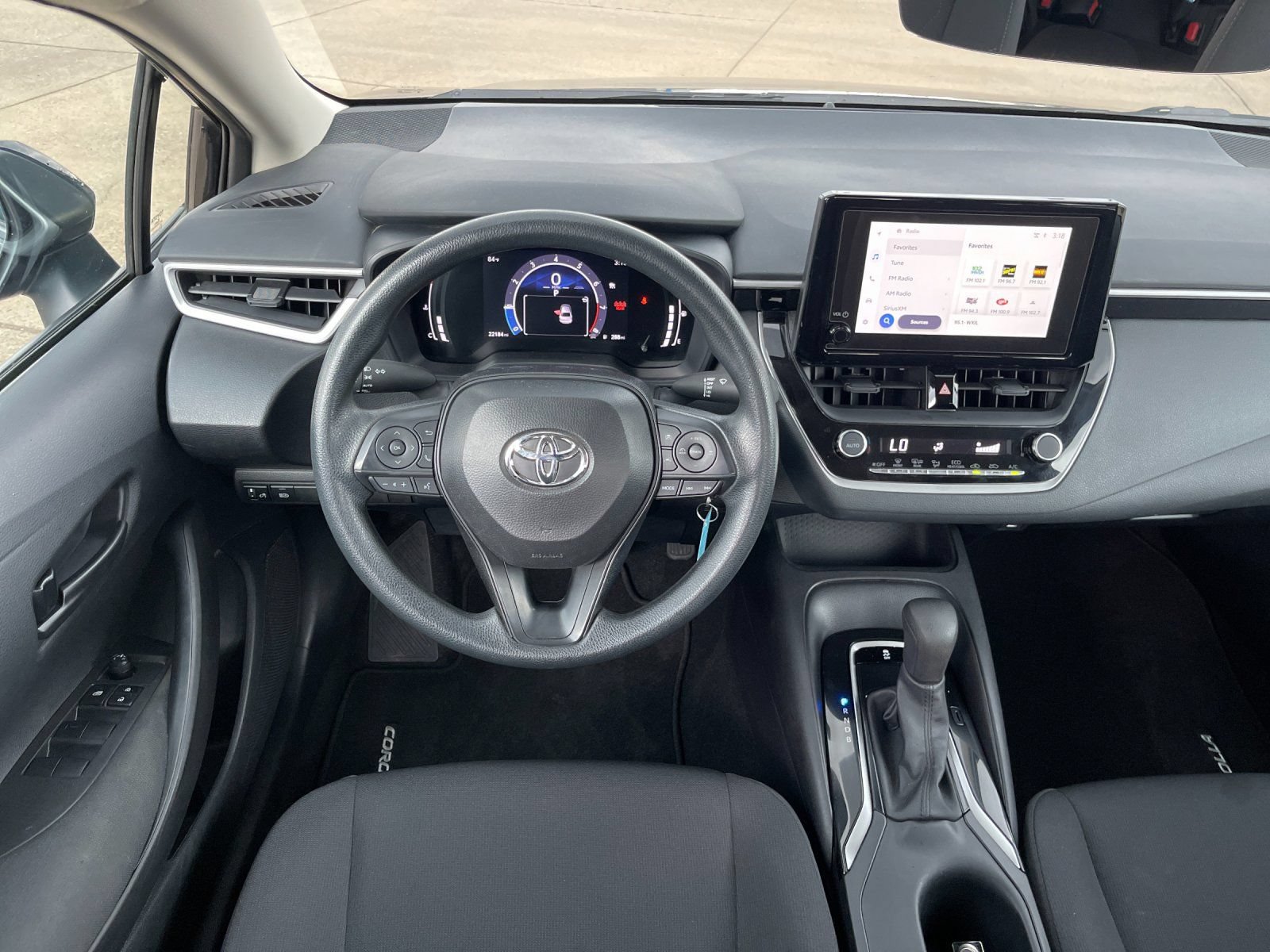 Used 2026 Toyota Corolla LE FWD image 15