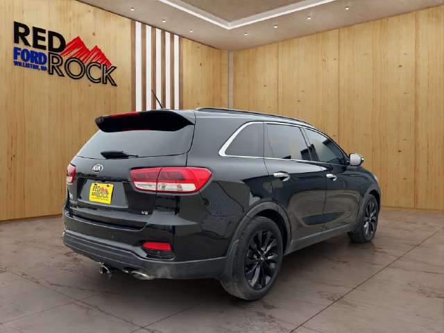 Used 2019 Kia Sorento AWD V6 image 6