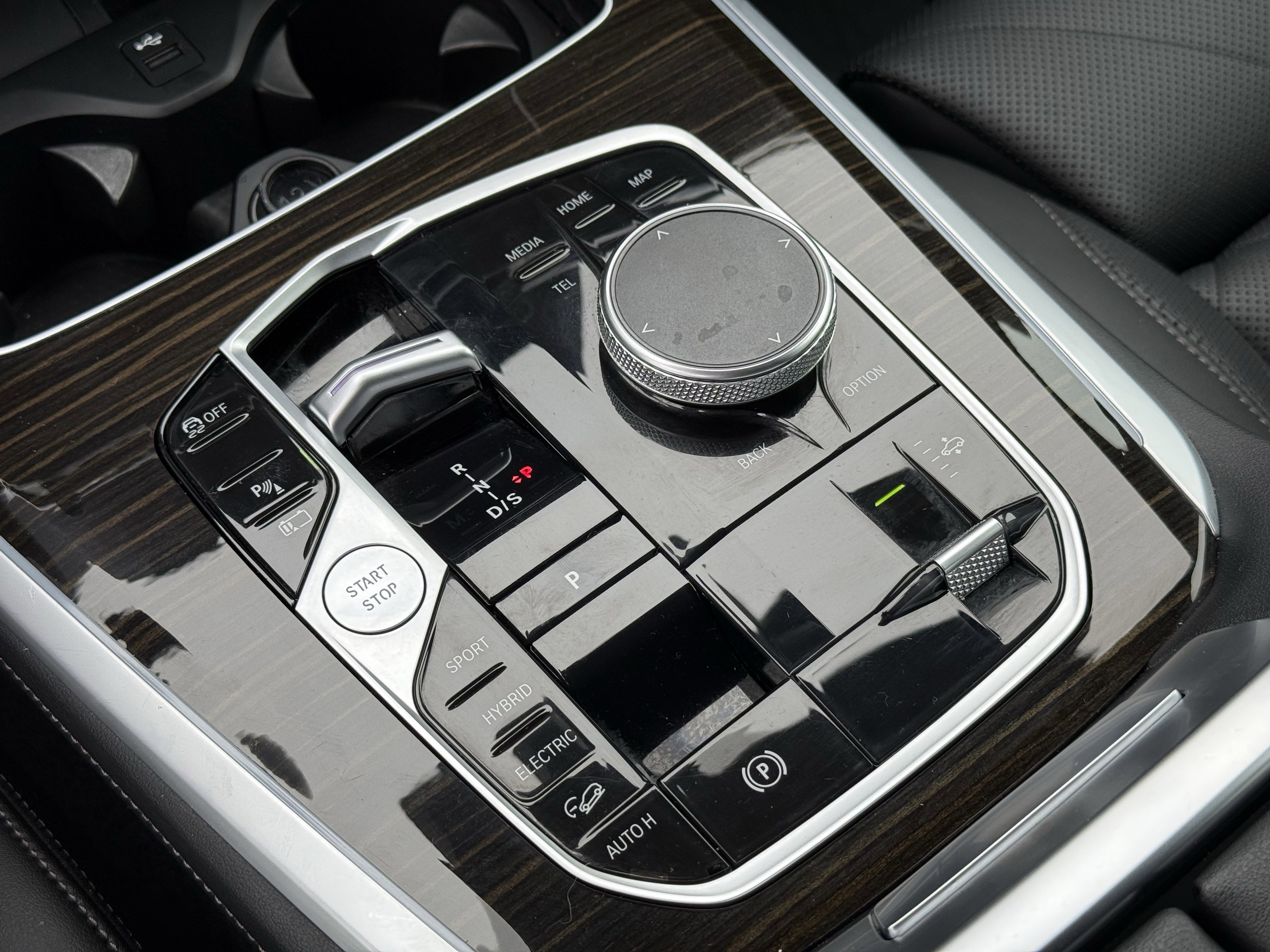 Used 2024 BMW X5 xDrive50e image 23