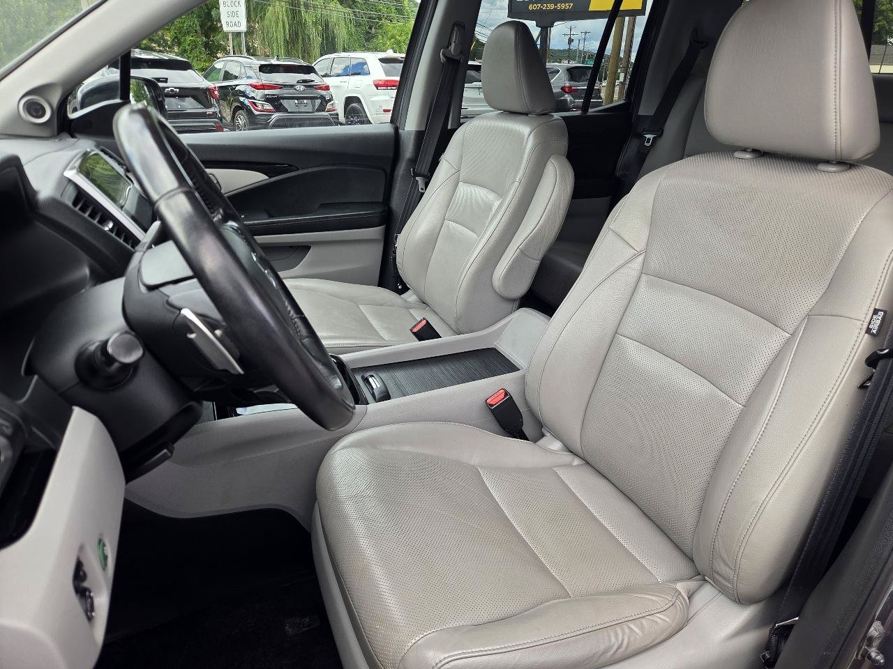 Used 2020 Honda Ridgeline RTL-E image 11