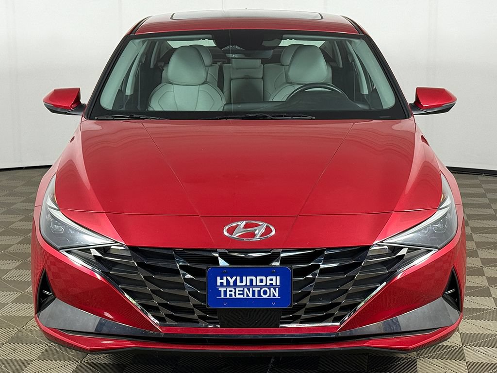 Used 2023 Hyundai Elantra Limited w/ Cargo Package FWD image 7