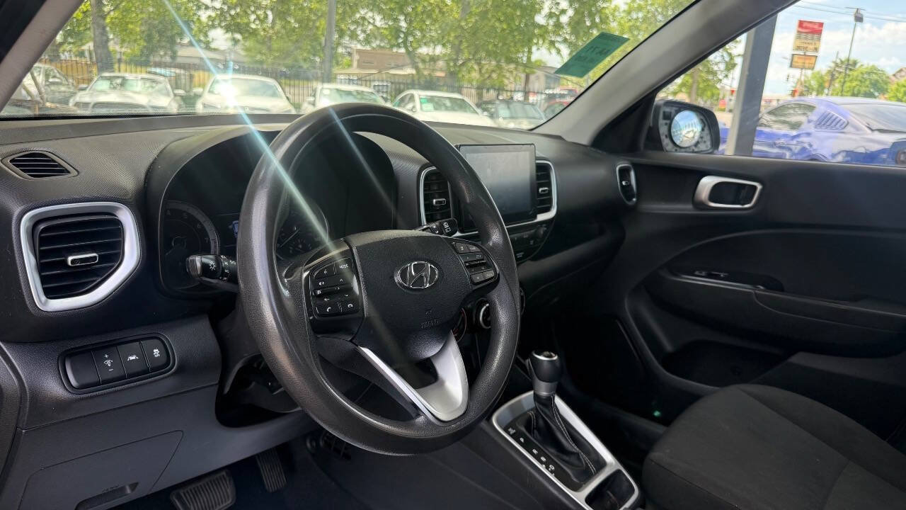Used 2020 Hyundai Venue SE FWD image 10