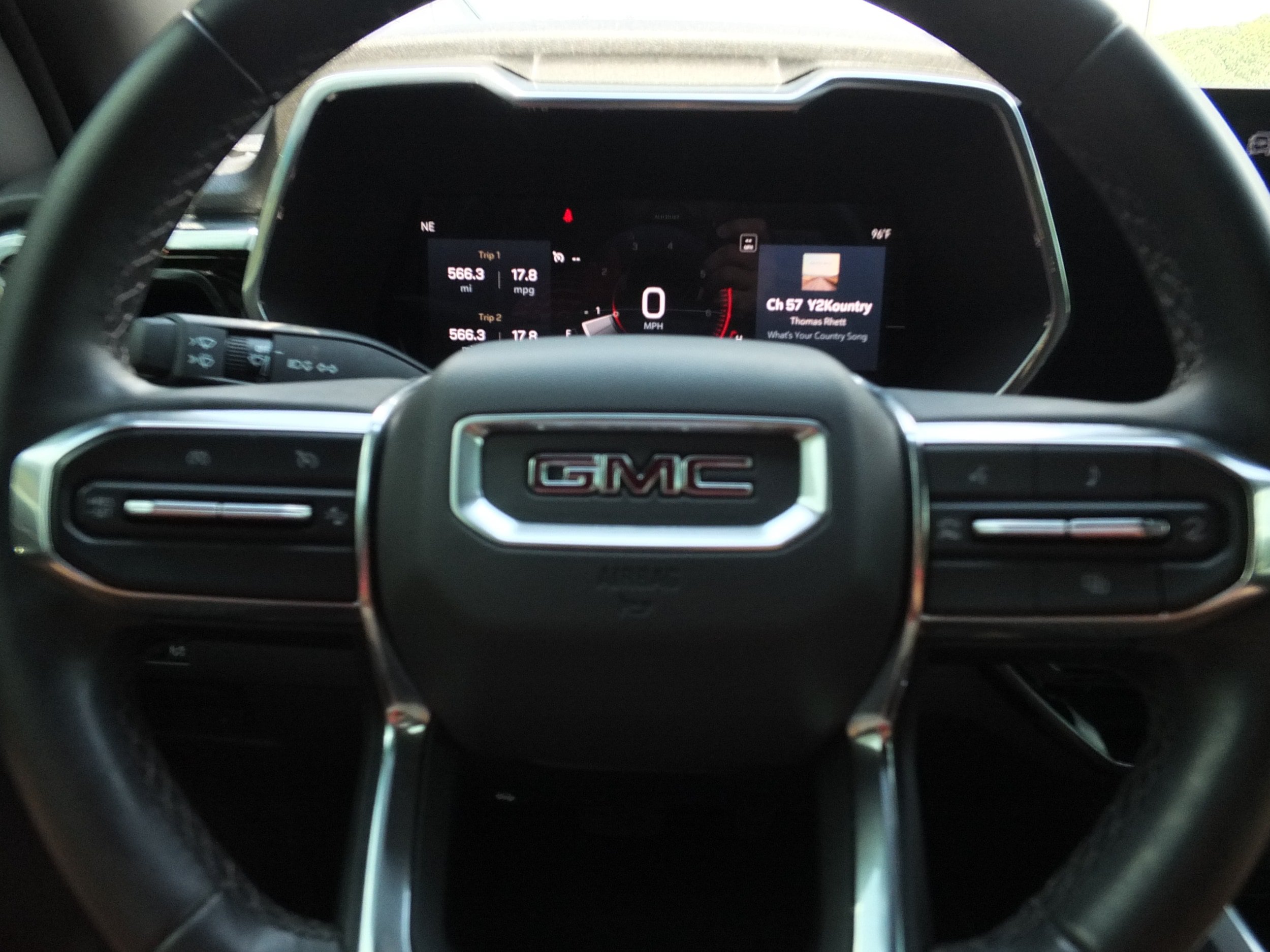 Used 2024 GMC Canyon Elevation w/ Elevation Premium Package AWD/4WD image 20