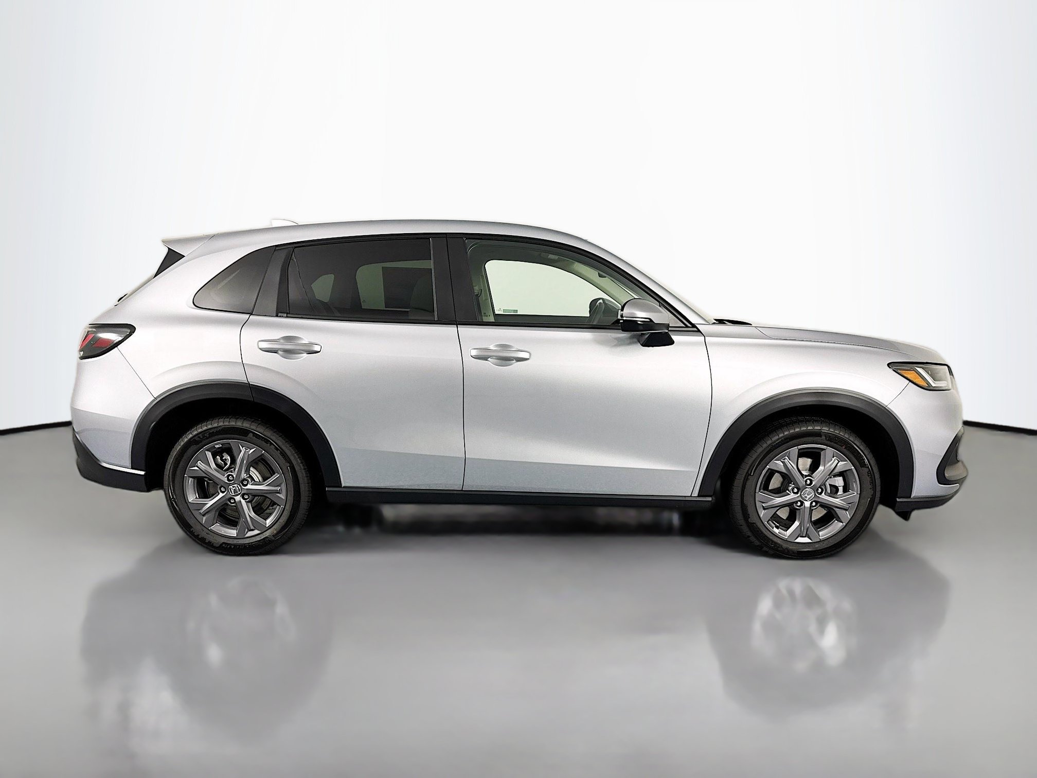 New 2027 Honda HR-V LX image 4