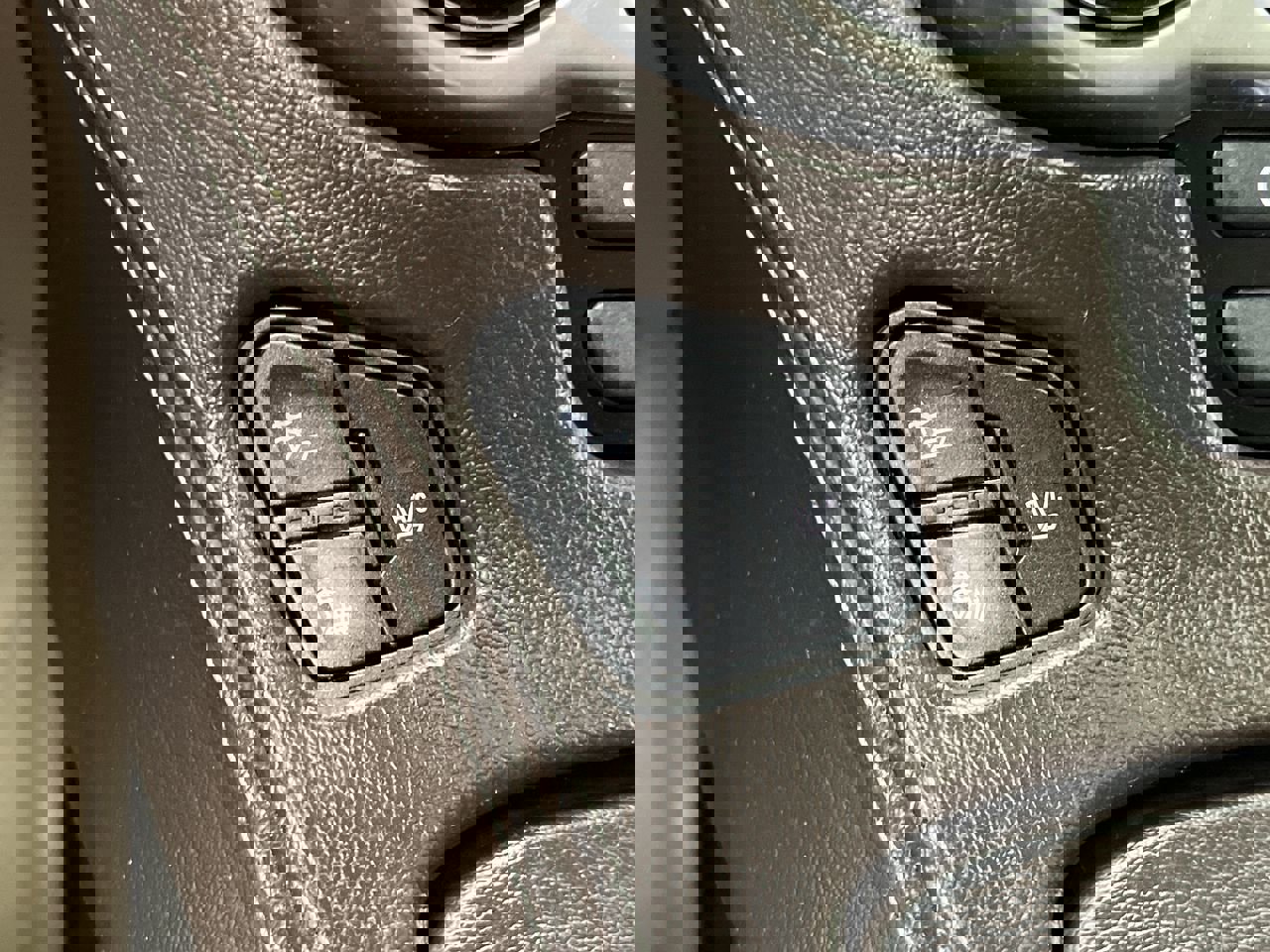 Used 2015 Chevrolet Tahoe LTZ AWD/4WD image 25