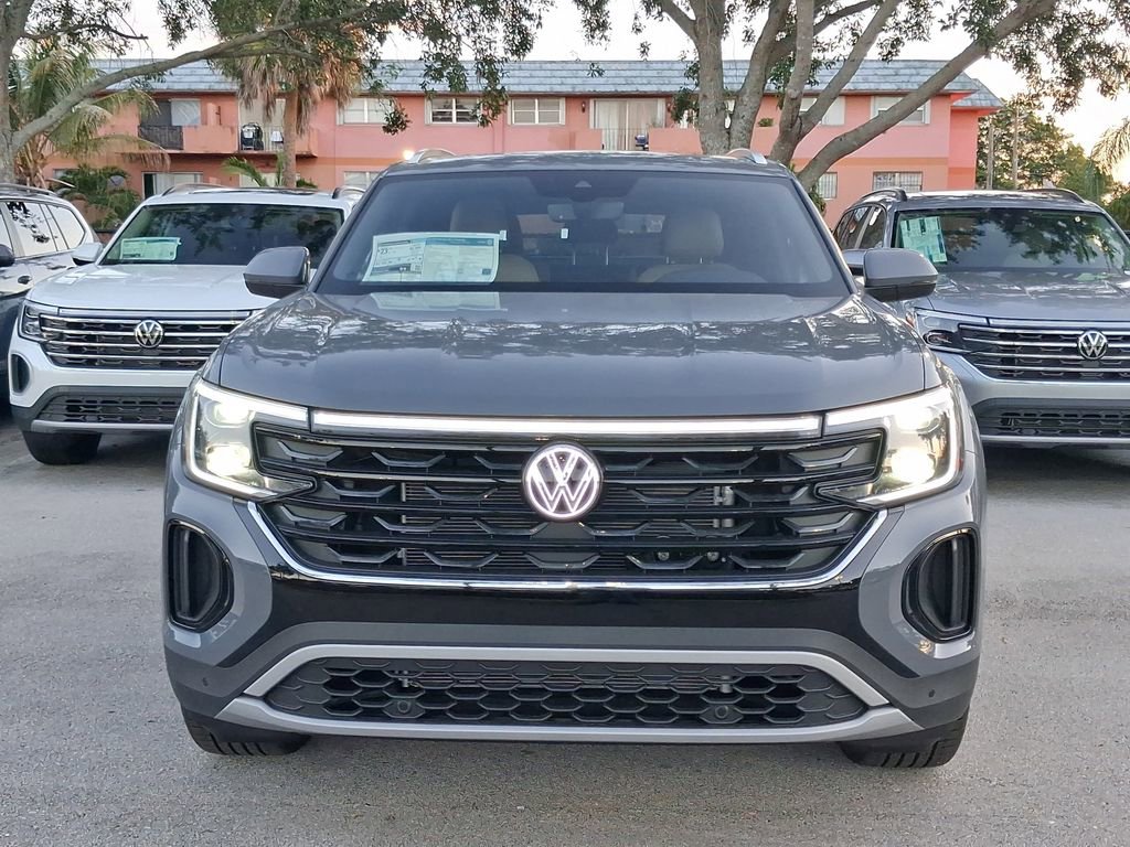New 2026 Volkswagen Atlas Cross Sport SE FWD image 2