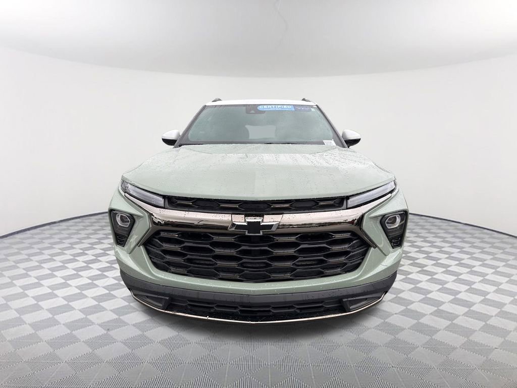 Used 2024 Chevrolet TrailBlazer ACTIV w/ Driver Confidence Package FWD image 2