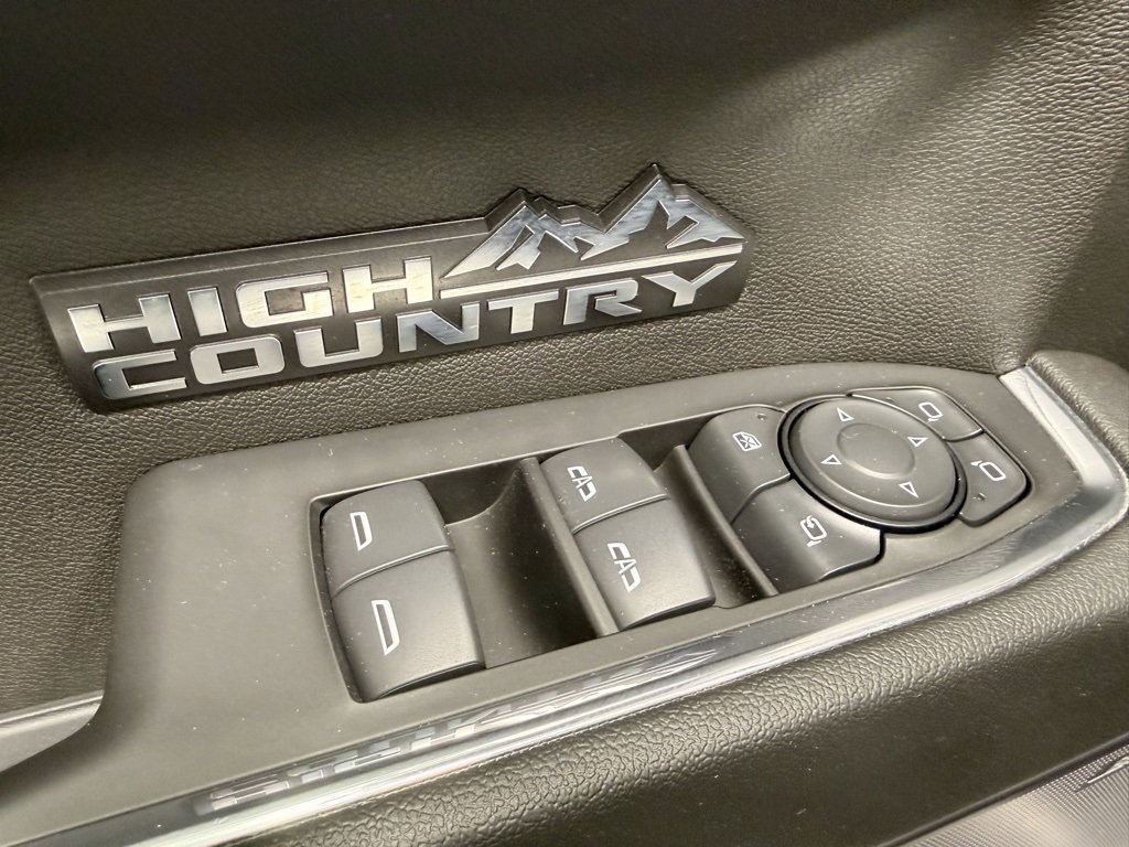 Used 2022 Chevrolet Silverado 1500 High Country w/ Z71 Off-Road Package image 25