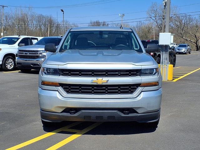 Used 2018 Chevrolet Silverado 1500 Custom w/ Custom Value Package image 20