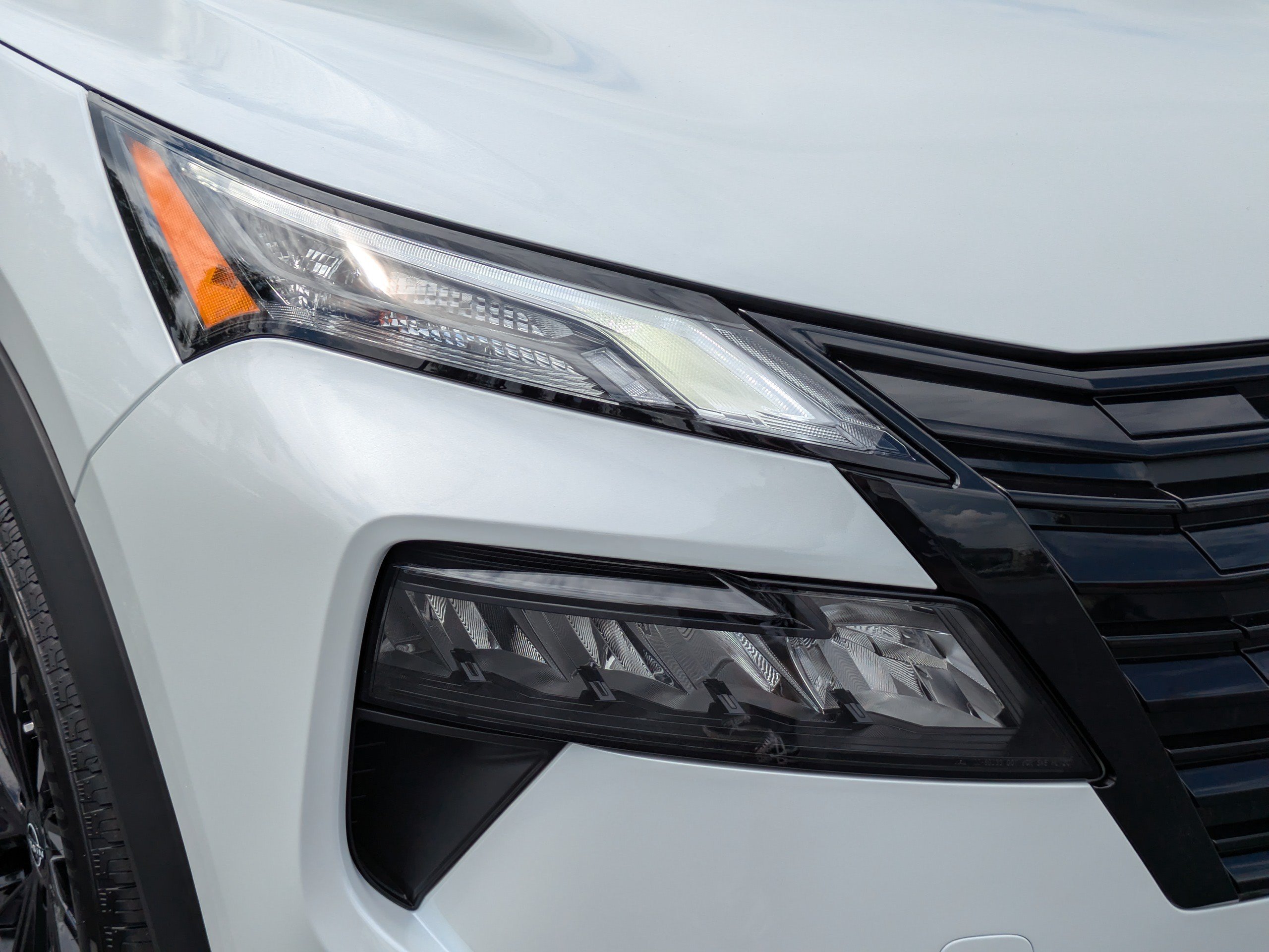 New 2026 Nissan Rogue Dark Armor FWD image 10