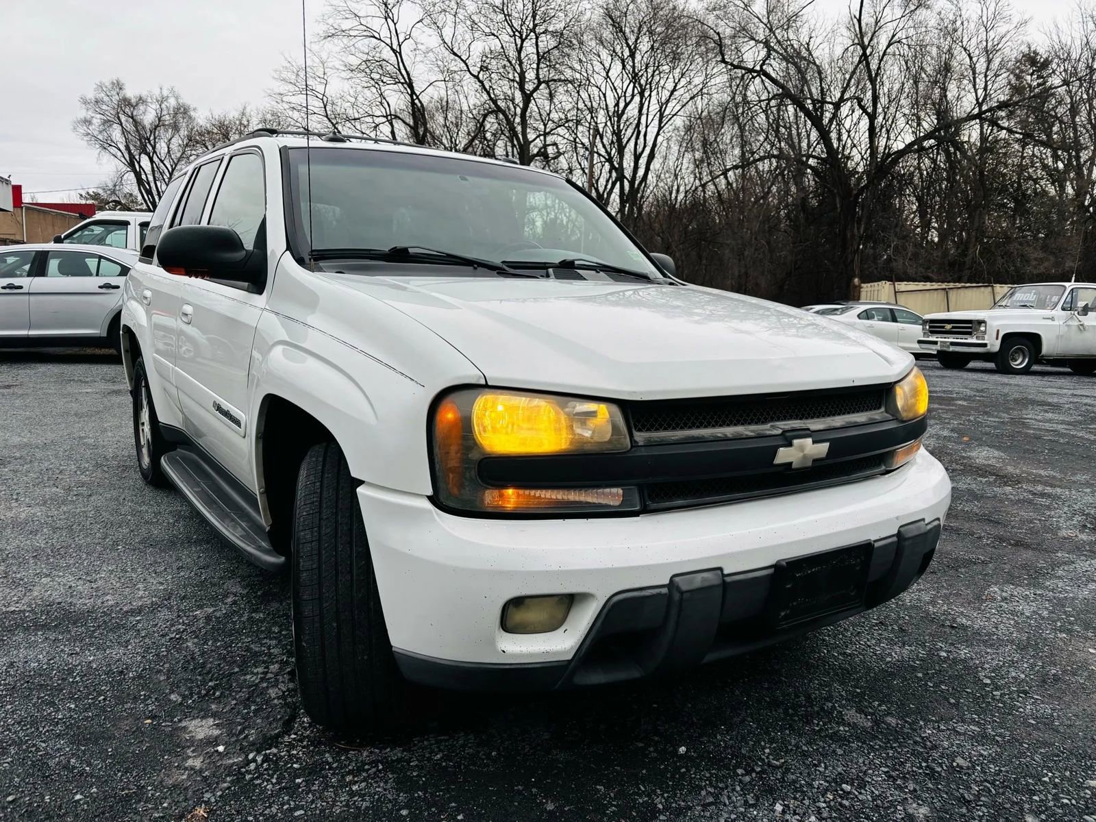 Used 2004 Chevrolet TrailBlazer LT w/ LT Preferred Equipment Group image 2