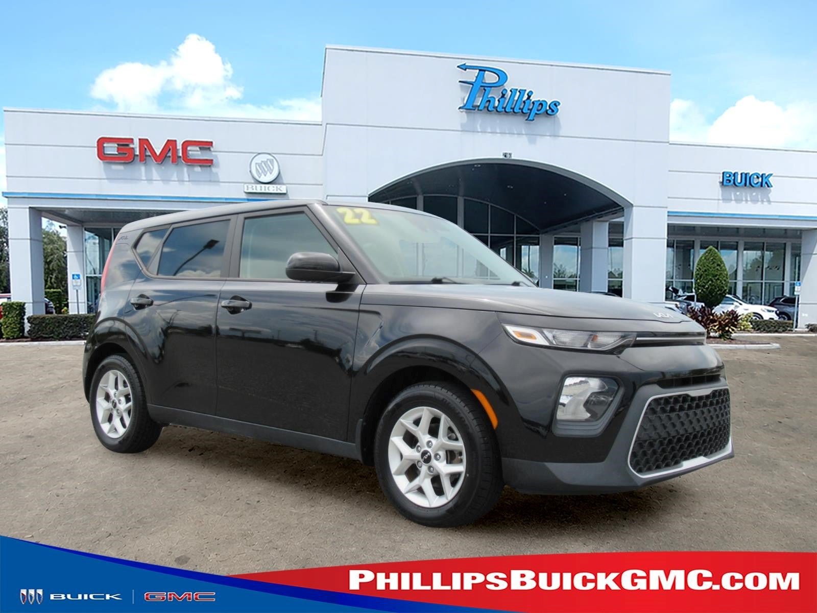 Used 2022 Kia Soul LX w/ Technology Package FWD image 1