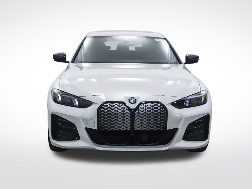Used 2026 BMW i4 xDrive40i w/ M Sport Package AWD/4WD image 8
