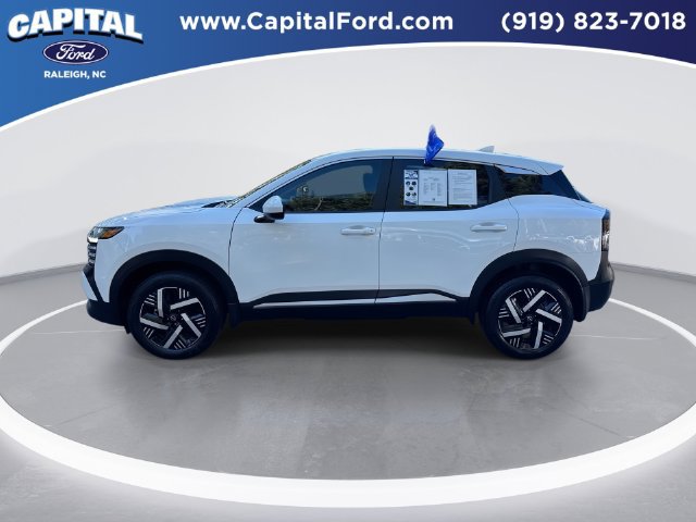Used 2025 Nissan Kicks SV FWD image 5
