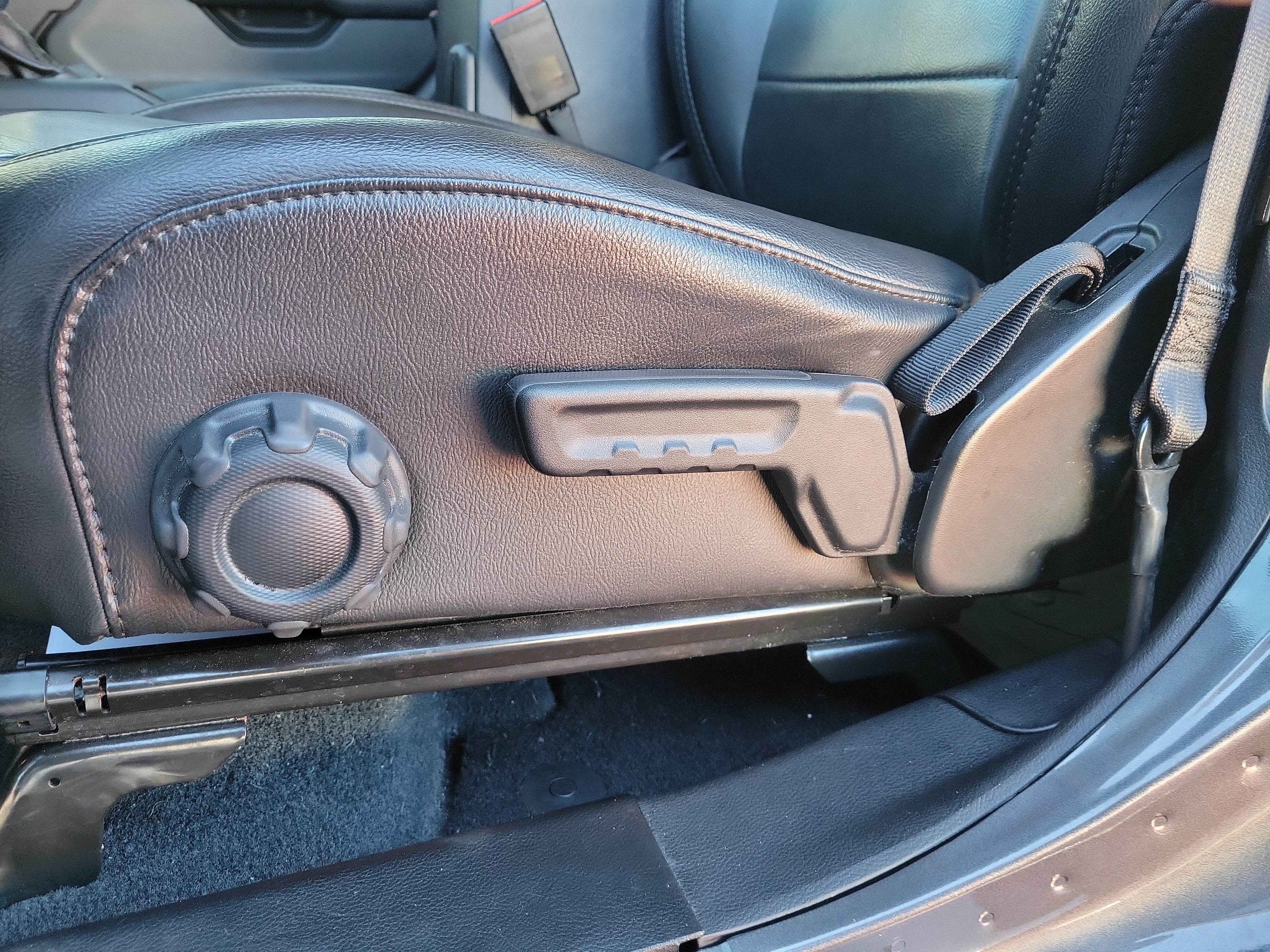 Used 2023 Jeep Gladiator Sport AWD/4WD image 17