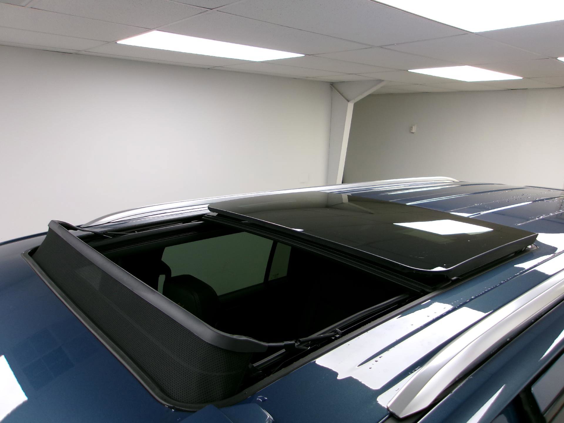 New 2026 Chevrolet Suburban High Country w/ Sun And Tow Package AWD/4WD image 4