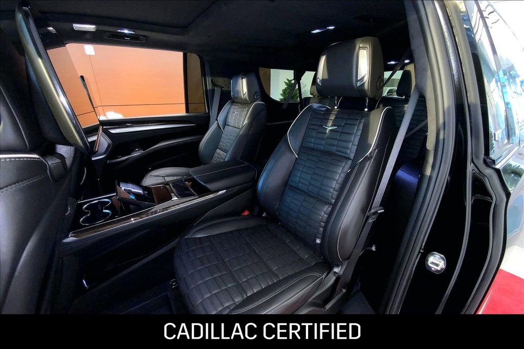 Used 2026 Cadillac Escalade ESV Platinum Sport image 20
