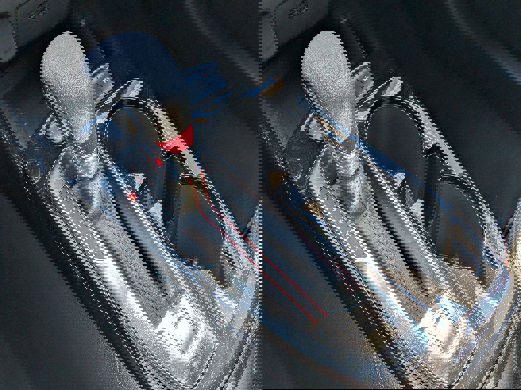 Used 2024 Chevrolet Trax RS w/ Sunroof Package image 24