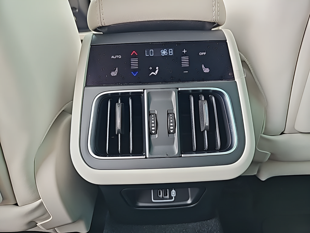 New 2024 Maserati Grecale Modena AWD/4WD image 28