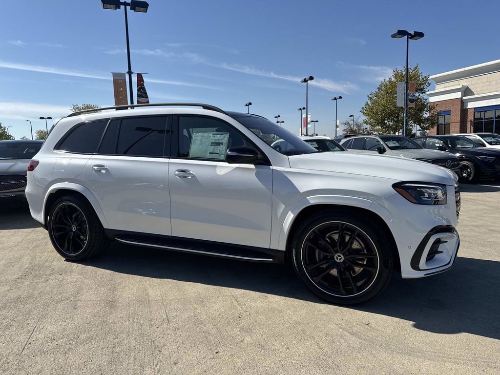 New 2026 Mercedes-Benz GLS 580 4MATIC image 9