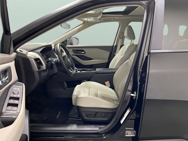 Certified 2023 Nissan Rogue SV w/ SV Premium B Package AWD/4WD image 11
