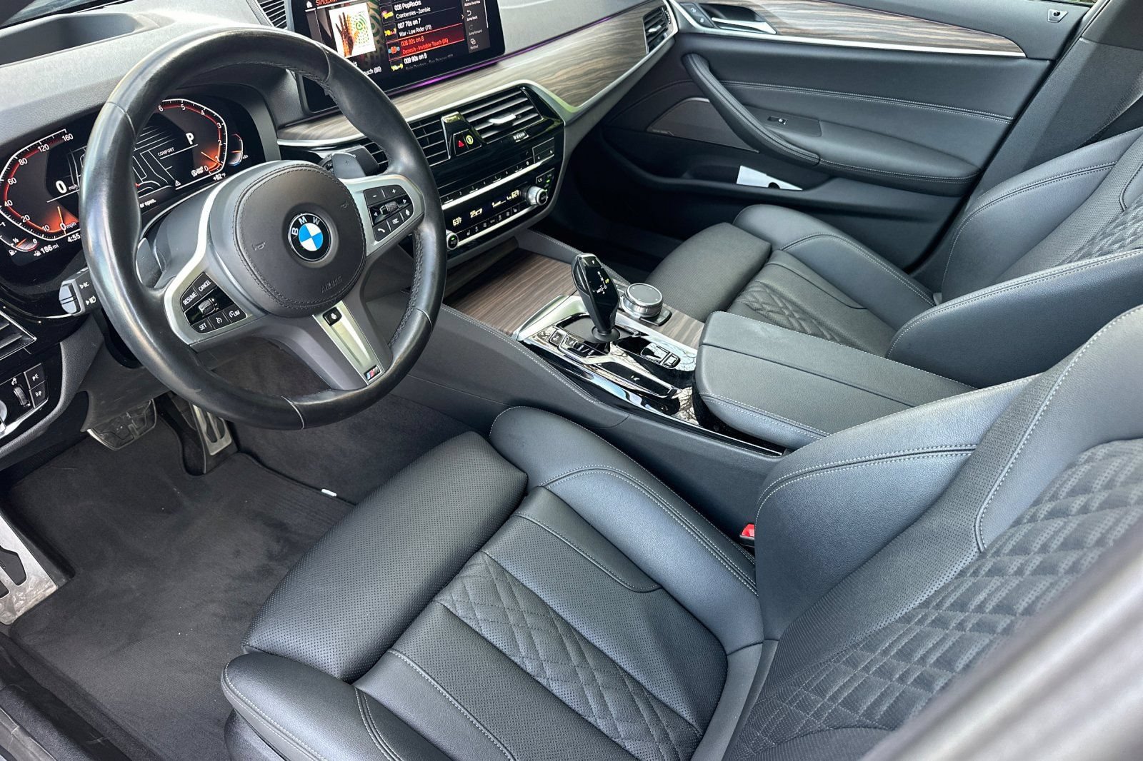 Used 2023 BMW 530i w/ M Sport Package RWD image 10