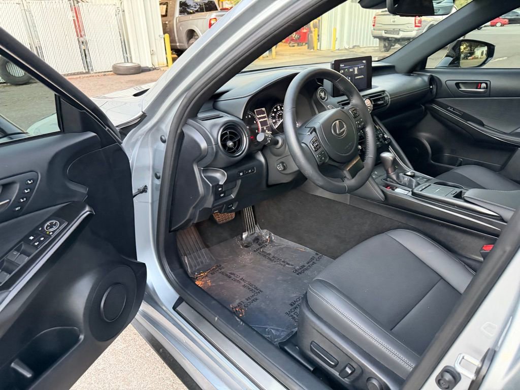 Used 2025 Lexus IS 300 IS 300 w/ Premium Package image 15