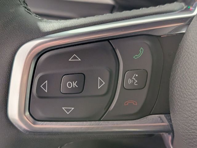 Used 2025 Jeep Wrangler Unlimited Sahara w/ Safety Group image 14